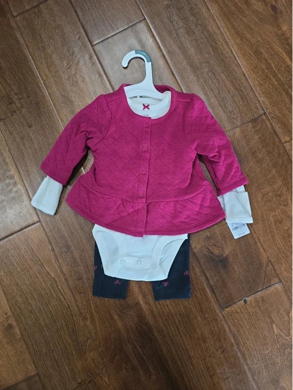 3m brand new three piece outfit set from carter's item 285G4